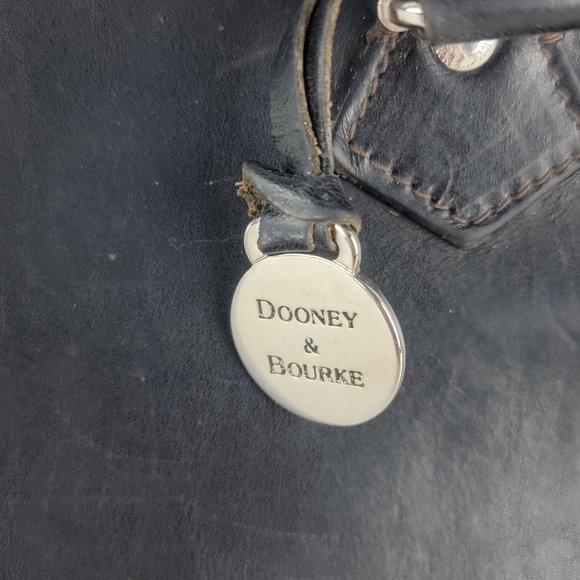 Vintage Dooney & Bourke Black Leather Satchel Bag with Key and Lock Italy - Picture 8 of 16